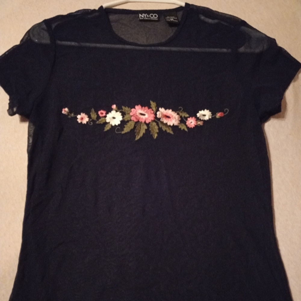 NY & Co.: sheer dark navy blue short sleeve shirt with floral design🌺🖤